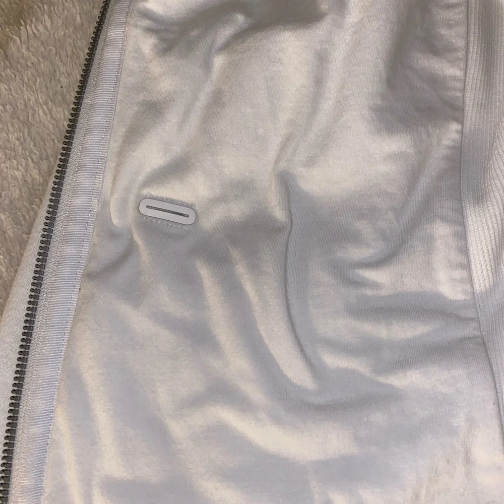 🔥 Lululemon Athletica White Hoodie Size 4 Excellent Condition - Picture 6 of 10